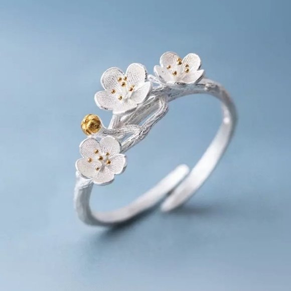 NEW 925 Sterling Silver Flower Adjustable Ring - Picture 2 of 8